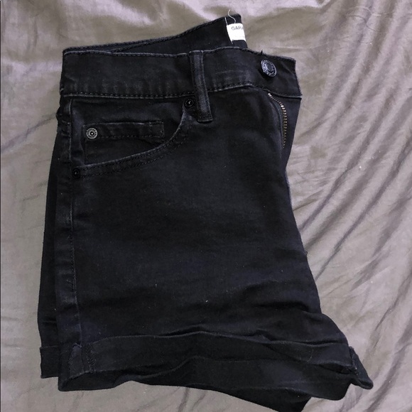 Garage Shorts - Picture 4 of 4